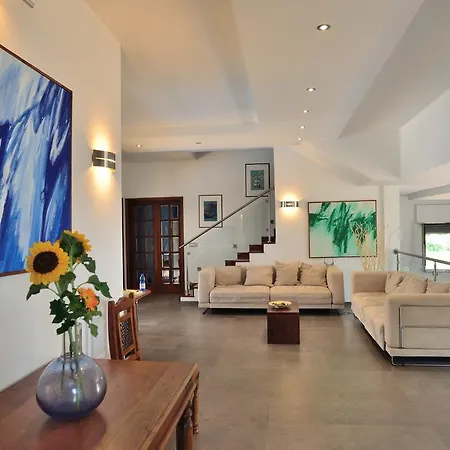 La Ambienti Sanificati Con Generatore Di Ozono 3* Bari